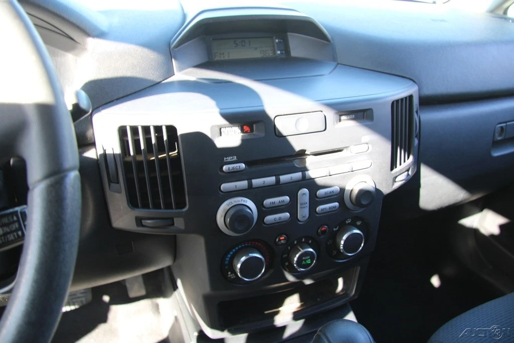 2006 Mitsubishi Endeavor - Image 17 of 21