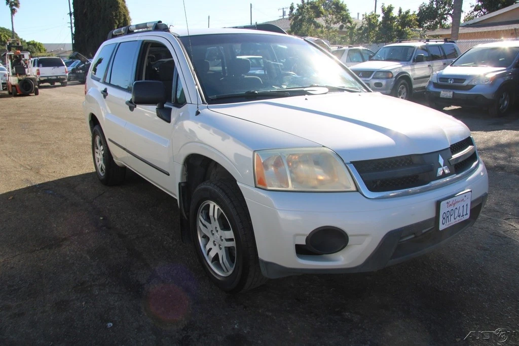 2006 Mitsubishi Endeavor - Image 8 of 21