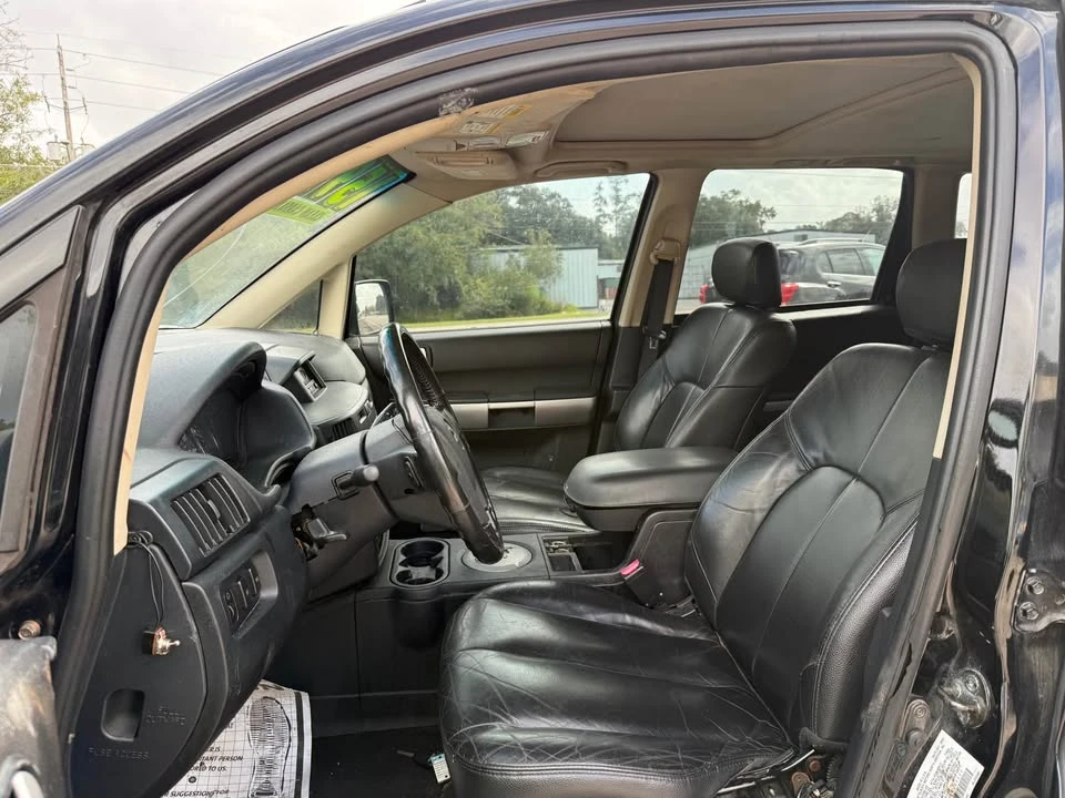 2006 Mitsubishi Endeavor - Image 10 of 17
