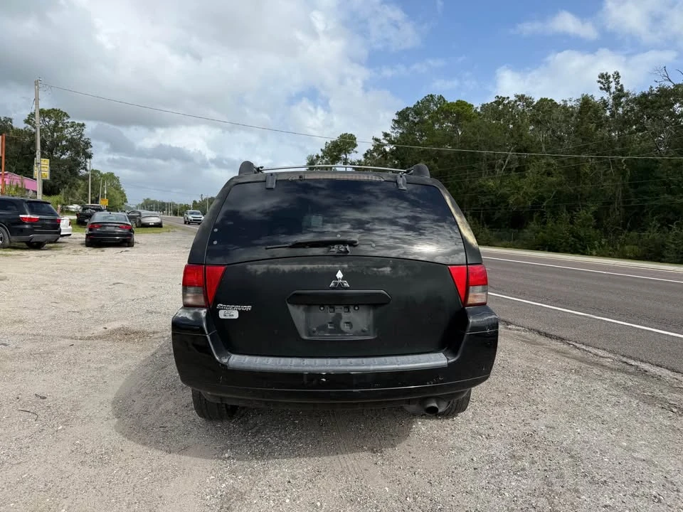 2006 Mitsubishi Endeavor - Image 4 of 17
