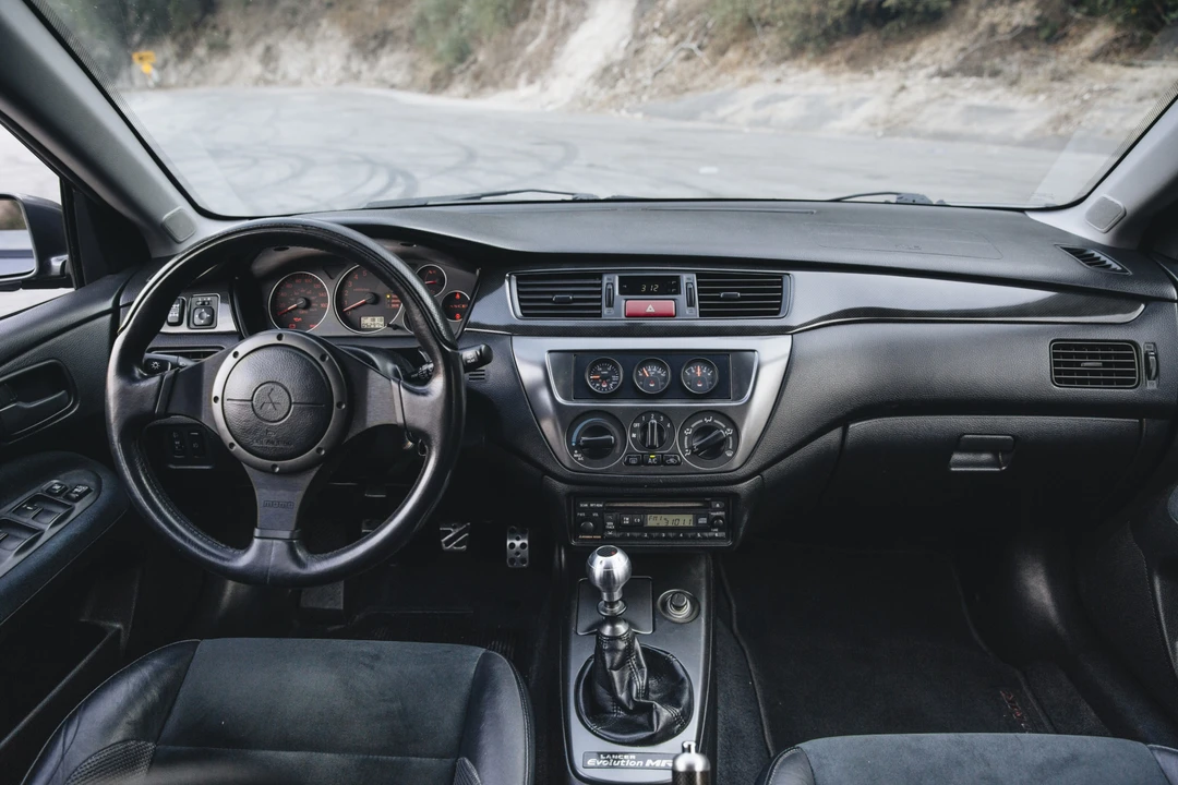 2006 Mitsubishi Lancer Evolution IX 8th Gen - Image 21 of 31