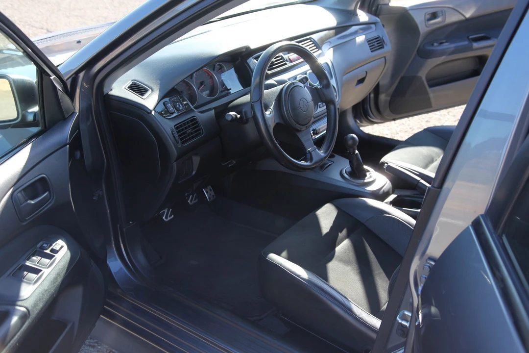 2006 Mitsubishi Lancer Evolution IX 8th Gen - Image 15 of 26