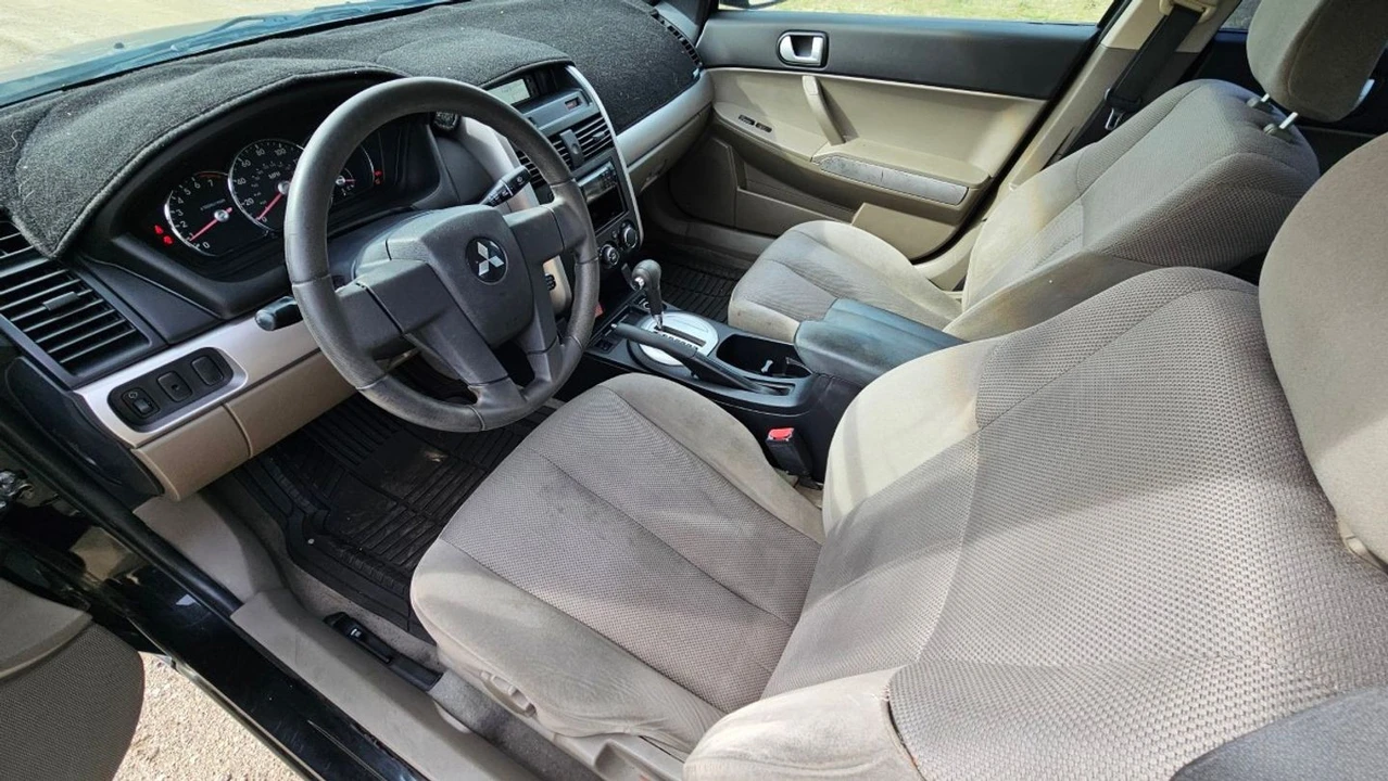 2006 Mitsubishi Galant 9th Gen - Image 9 of 12