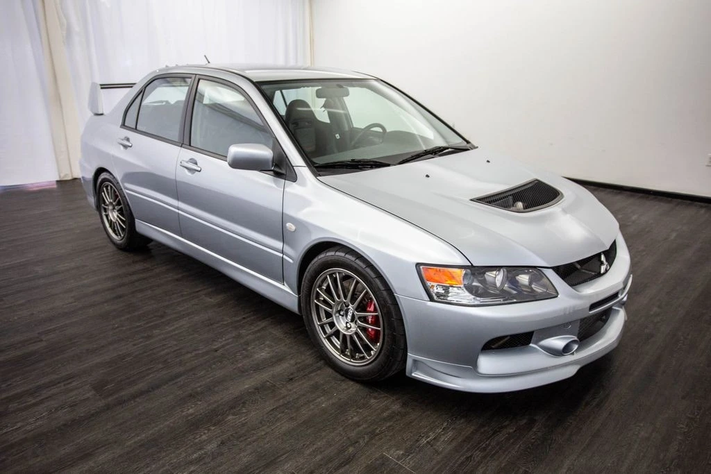 2006 Mitsubishi Lancer Evolution IX 8th Gen - Image 2 of 12