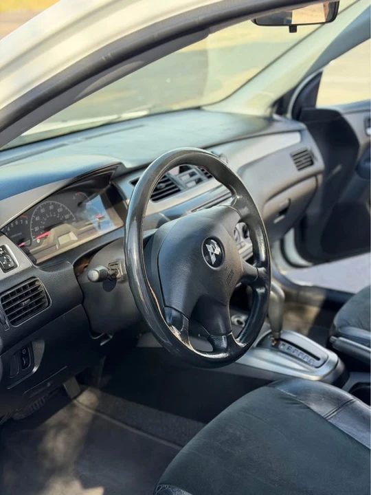 2006 Mitsubishi Lancer 8th Gen - Image 9 of 10