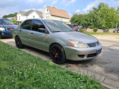 2006 Mitsubishi Lancer ES Sedan 4D
