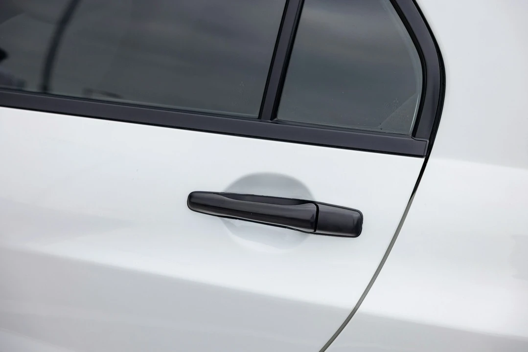 2006 Mitsubishi Lancer Evolution IX 8th Gen - Image 11 of 21