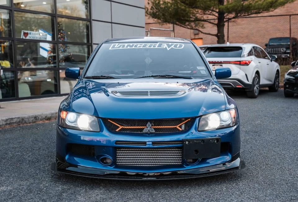 2006 Mitsubishi Lancer Evolution IX 8th Gen - Image 2 of 11