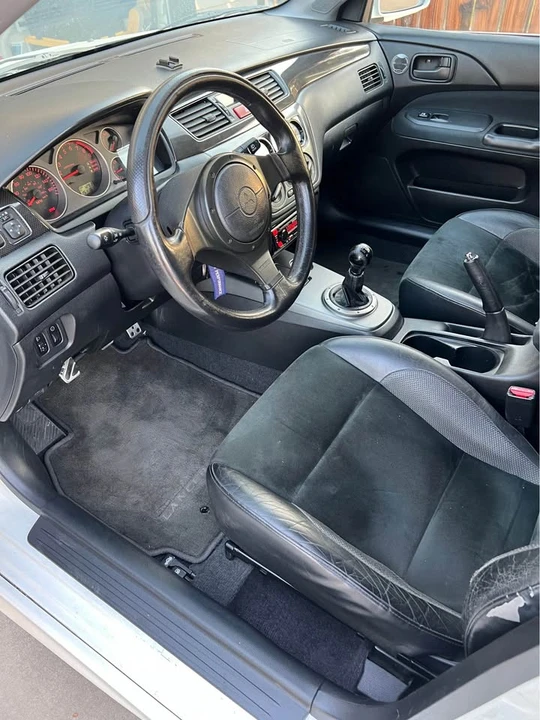 2006 Mitsubishi Lancer Evolution IX 8th Gen - Image 4 of 12