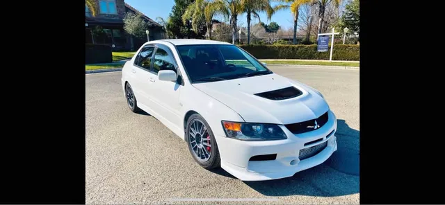 2006 Mitsubishi Lancer Evolution GSR Sedan 4D