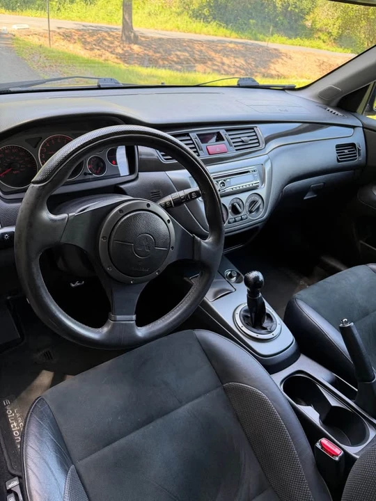 2006 Mitsubishi Lancer Evolution IX 8th Gen - Image 6 of 10