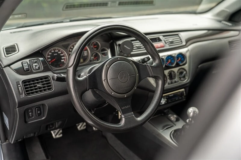 2006 Mitsubishi Lancer Evolution IX 8th Gen - Image 17 of 21
