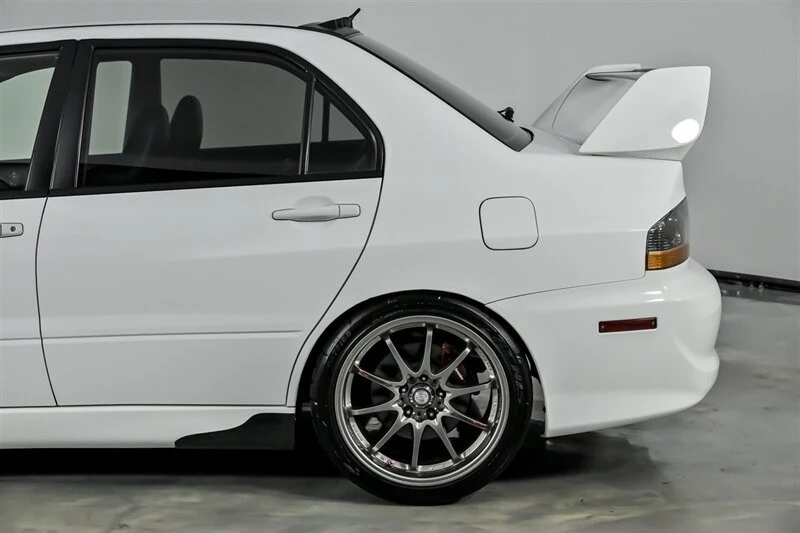 2006 Mitsubishi Lancer Evolution IX 8th Gen - Image 9 of 21