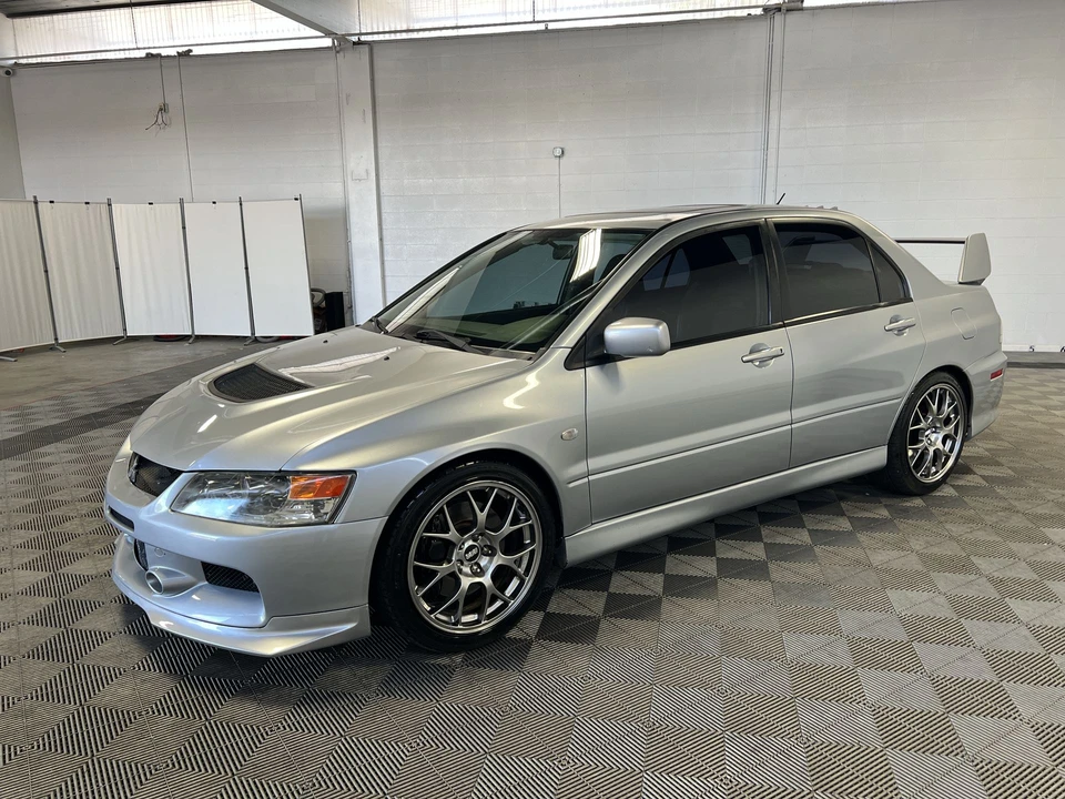 2006 Mitsubishi Lancer Evolution IX 8th Gen - Image 2 of 31
