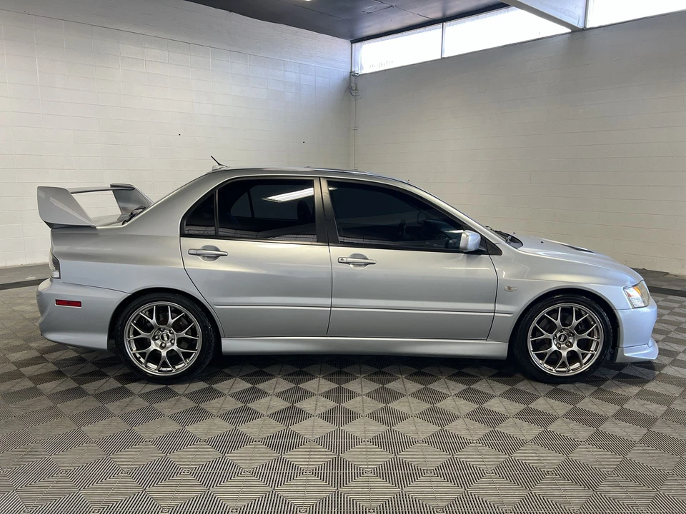 2006 Mitsubishi Lancer Evolution IX 8th Gen - Image 10 of 31