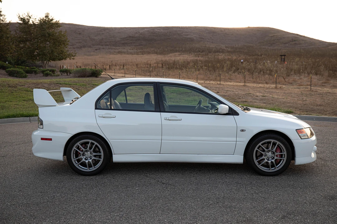 2006 Mitsubishi Lancer Evolution IX 8th Gen - Image 11 of 31