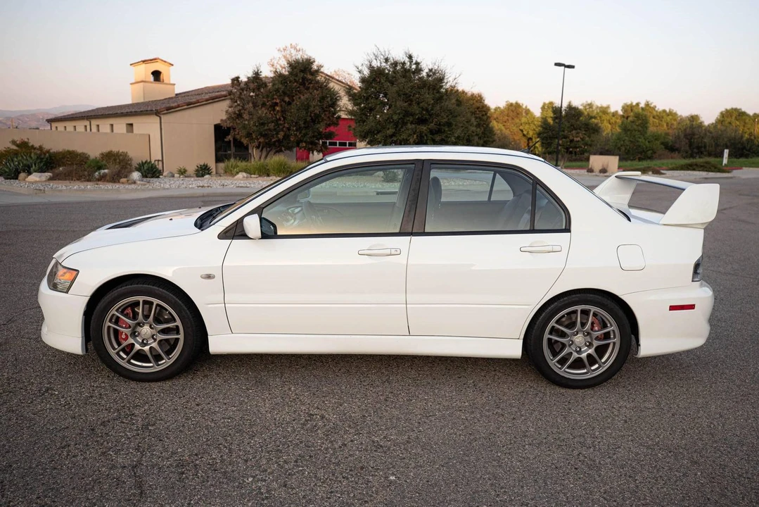 2006 Mitsubishi Lancer Evolution IX 8th Gen - Image 3 of 31