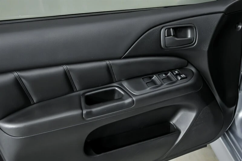 2006 Mitsubishi Lancer Evolution IX 8th Gen - Image 18 of 31