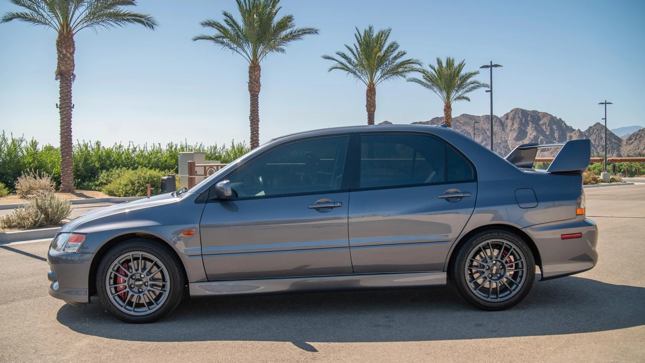 2006 Mitsubishi Lancer Evolution IX 8th Gen - Image 8 of 31
