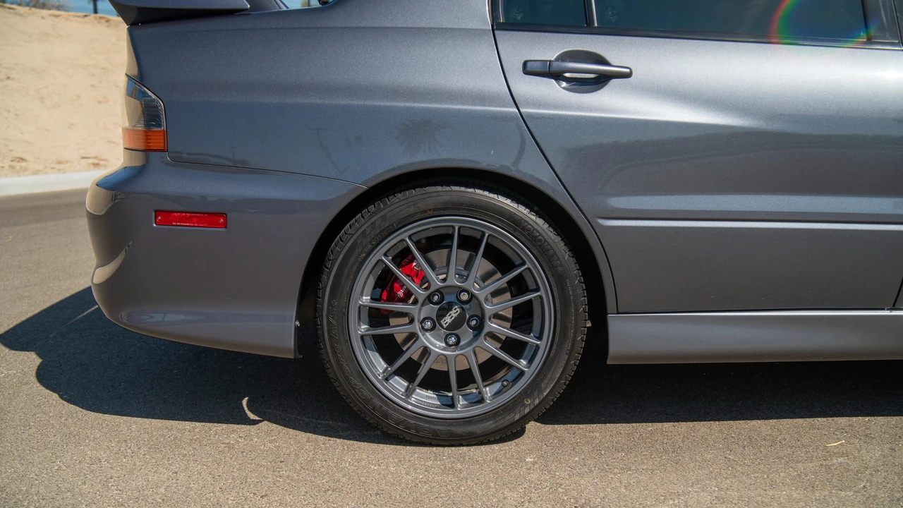 2006 Mitsubishi Lancer Evolution IX 8th Gen - Image 30 of 31