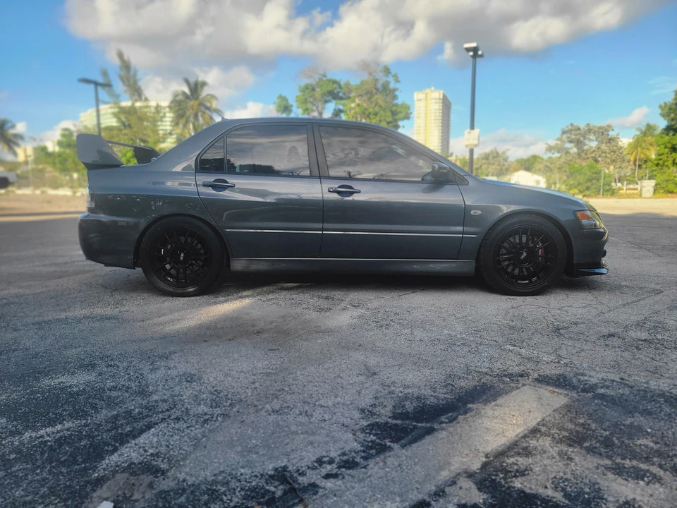 2006 Mitsubishi Lancer Evolution IX 8th Gen - Image 19 of 31