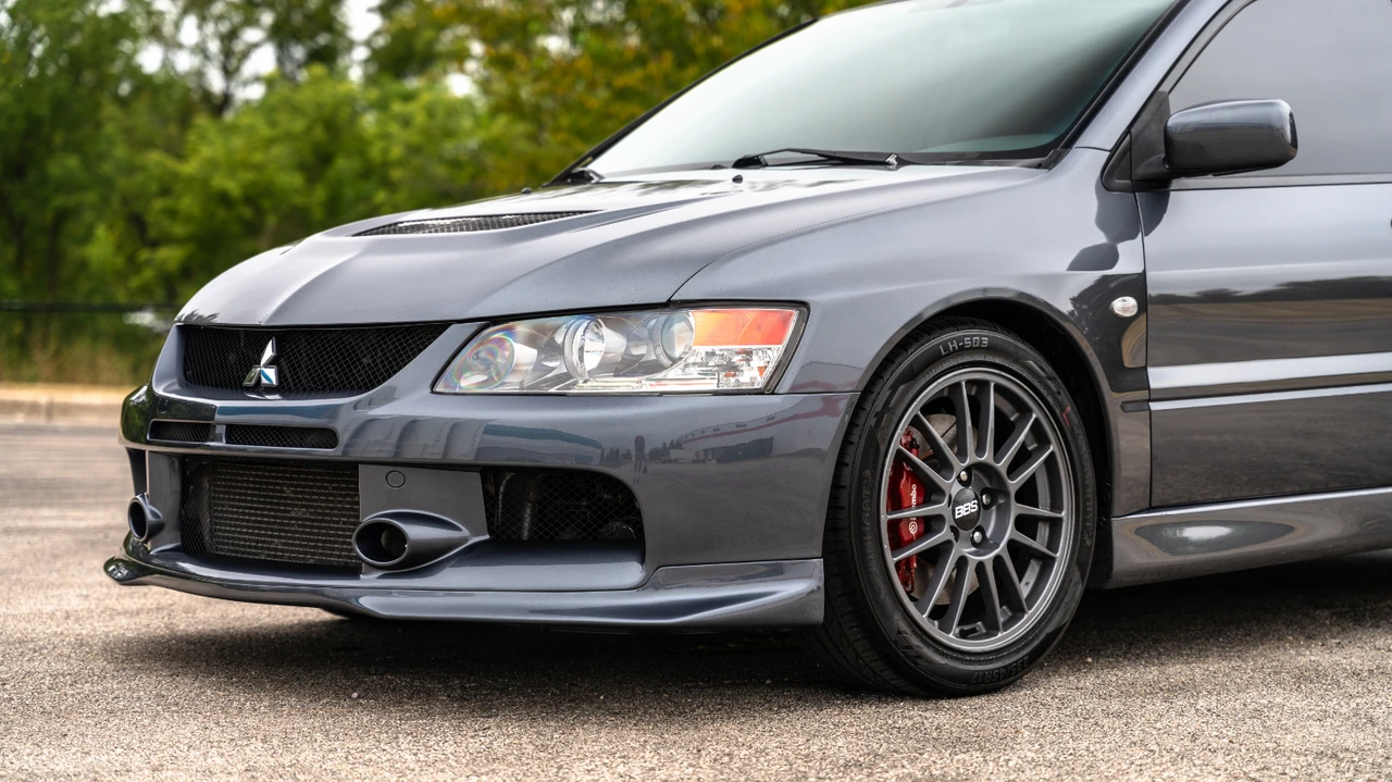 2006 Mitsubishi Lancer Evolution IX 8th Gen - Image 16 of 31