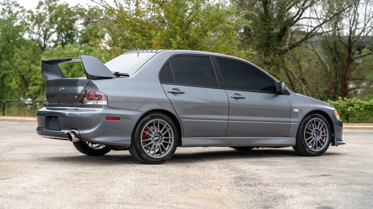 2006 Mitsubishi Lancer Evolution IX 8th Gen - Image 10 of 31