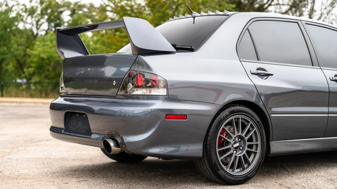 2006 Mitsubishi Lancer Evolution IX 8th Gen - Image 25 of 31