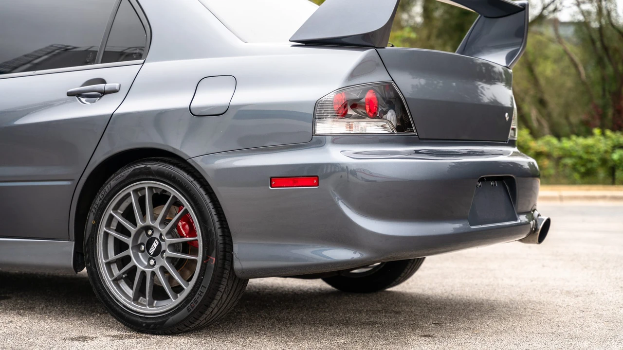 2006 Mitsubishi Lancer Evolution IX 8th Gen - Image 22 of 31