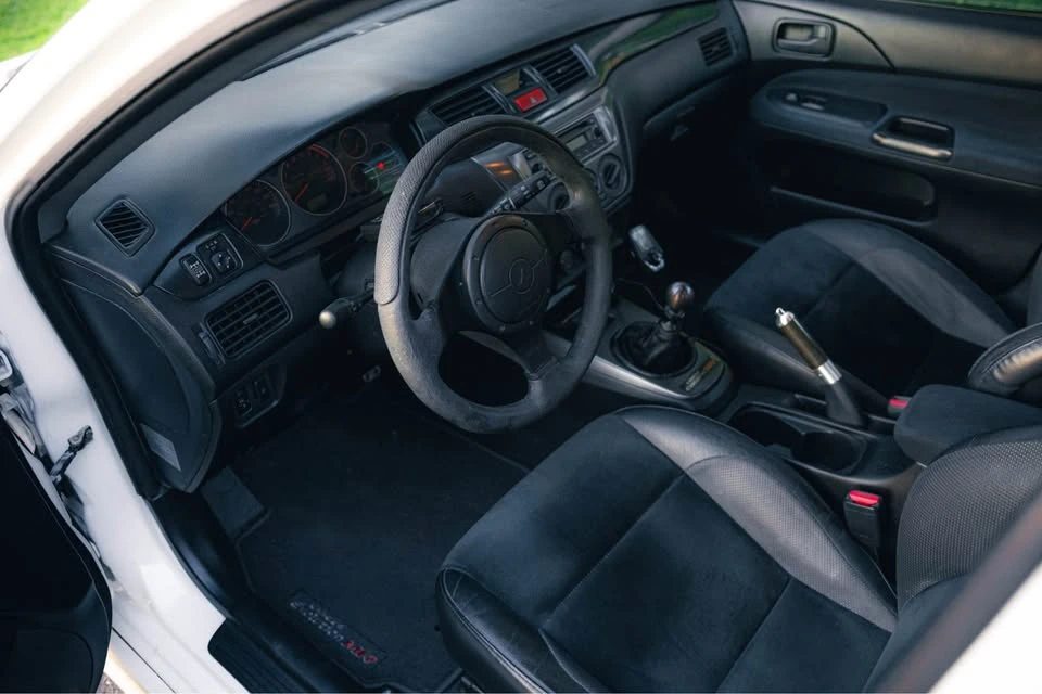 2006 Mitsubishi Lancer Evolution IX 8th Gen - Image 14 of 15