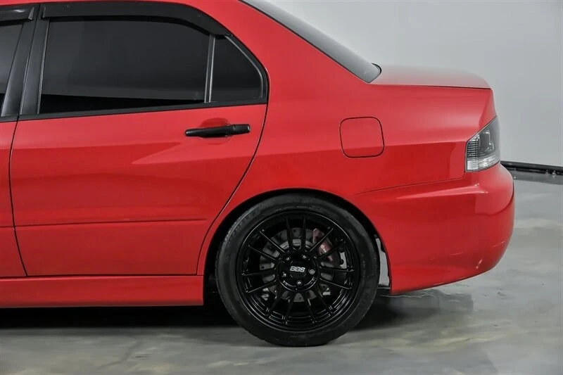 2006 Mitsubishi Lancer Evolution IX 8th Gen - Image 9 of 12