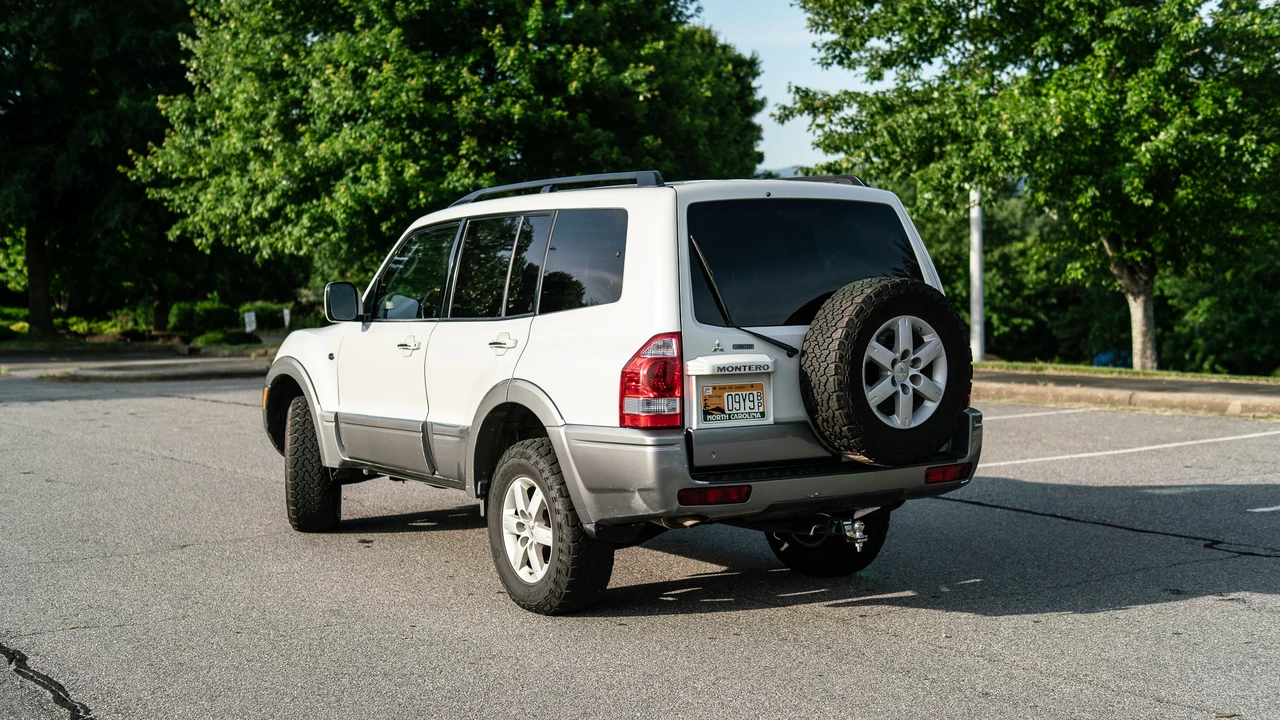 2006 Mitsubishi Pajero/Montero 3rd Gen - Image 9 of 31