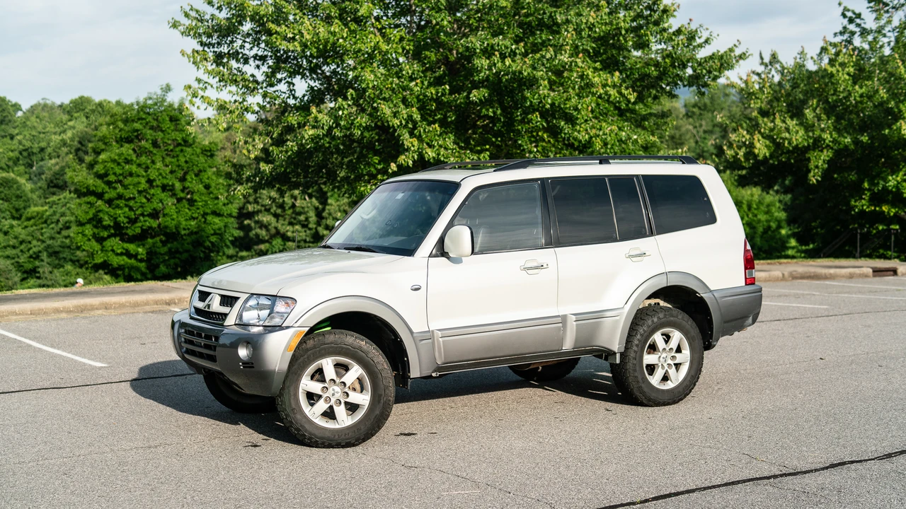 2006 Mitsubishi Pajero/Montero 3rd Gen - Image 12 of 31