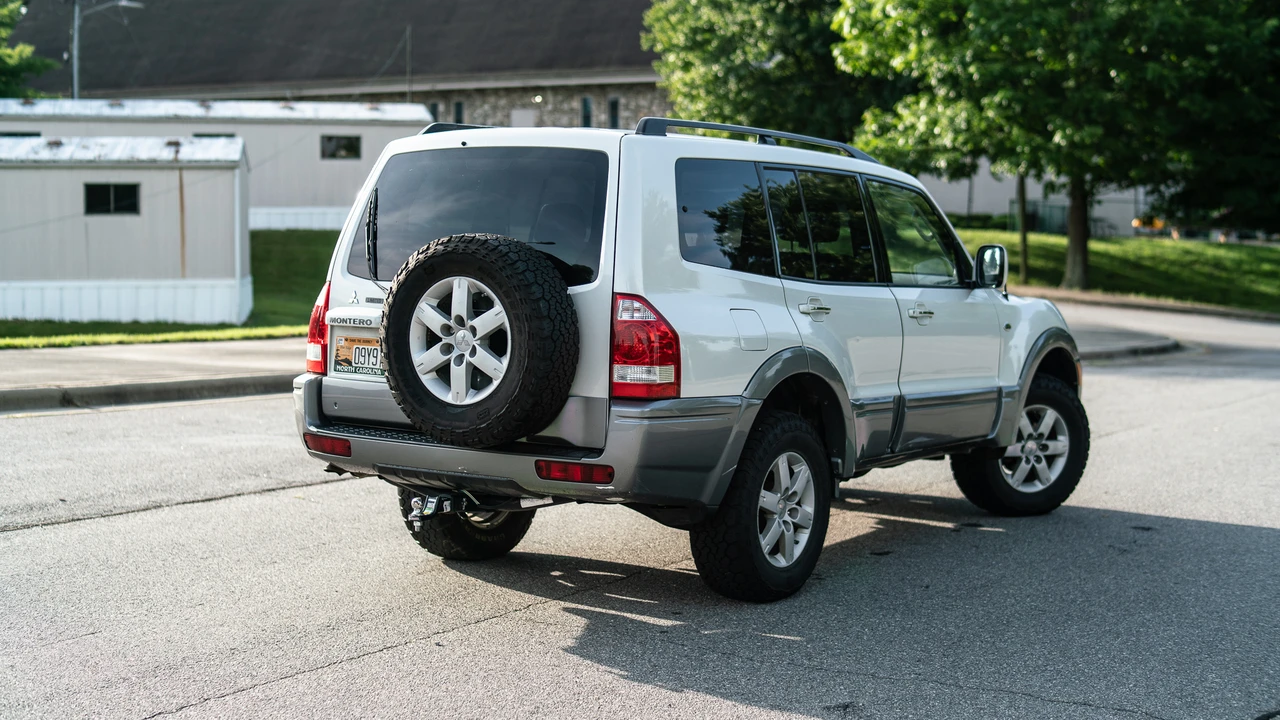 2006 Mitsubishi Pajero/Montero 3rd Gen - Image 7 of 31