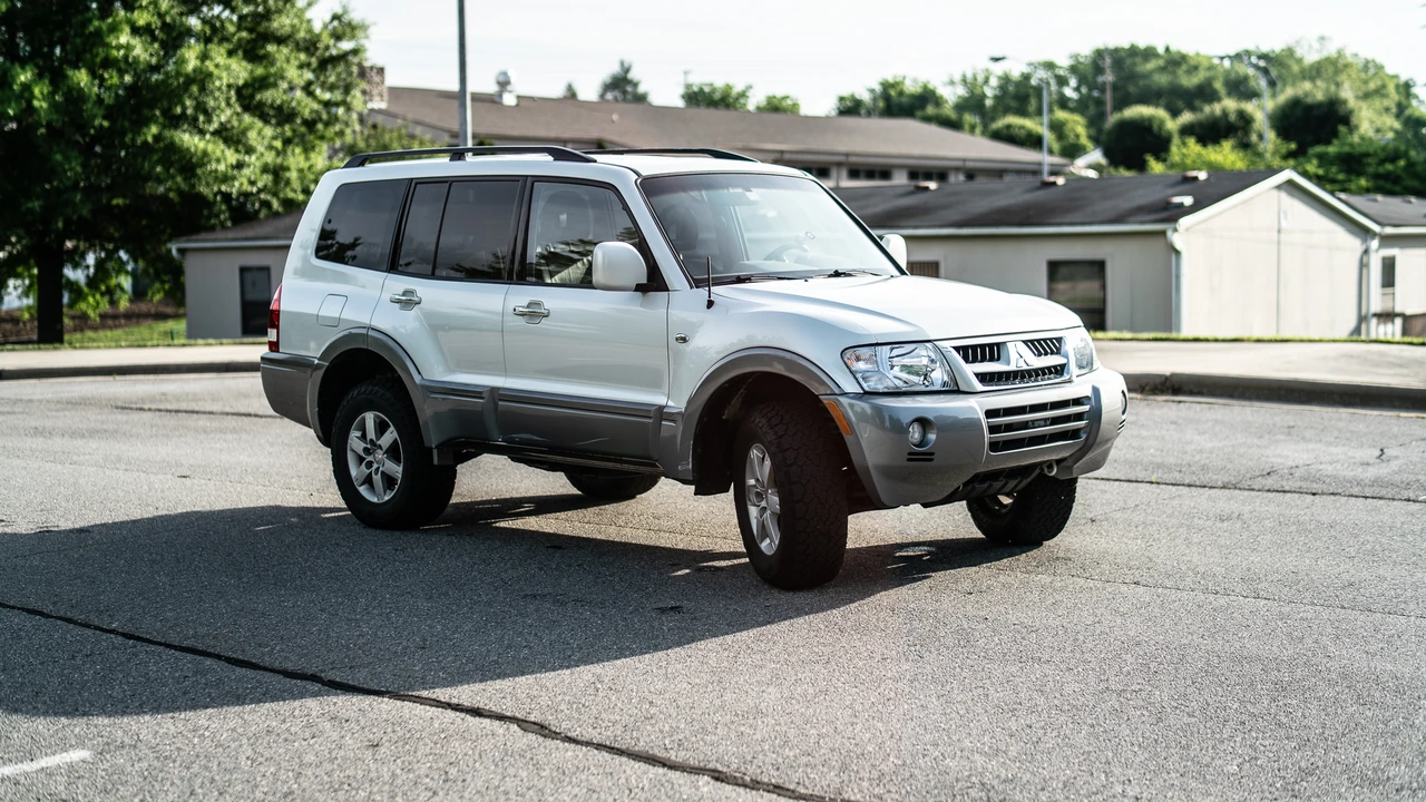2006 Mitsubishi Pajero/Montero 3rd Gen - Image 4 of 31