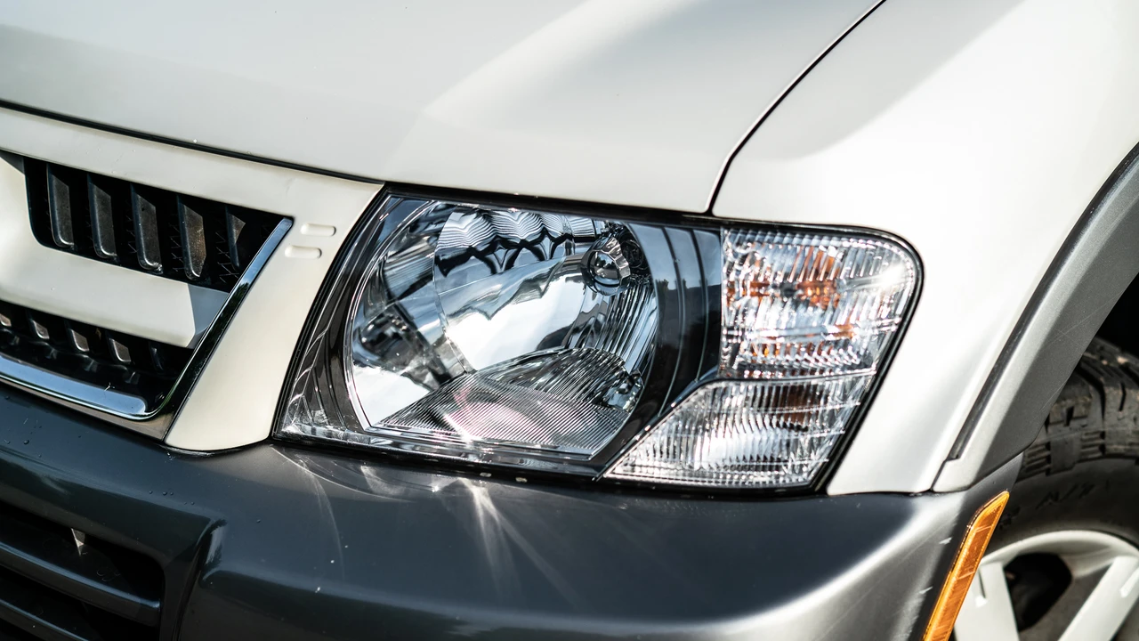 2006 Mitsubishi Pajero/Montero 3rd Gen - Image 25 of 31
