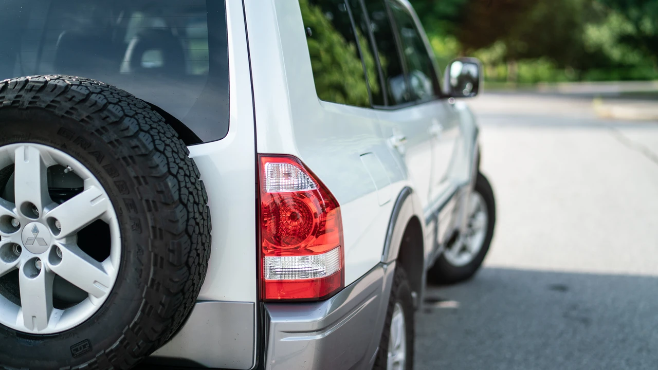 2006 Mitsubishi Pajero/Montero 3rd Gen - Image 21 of 31