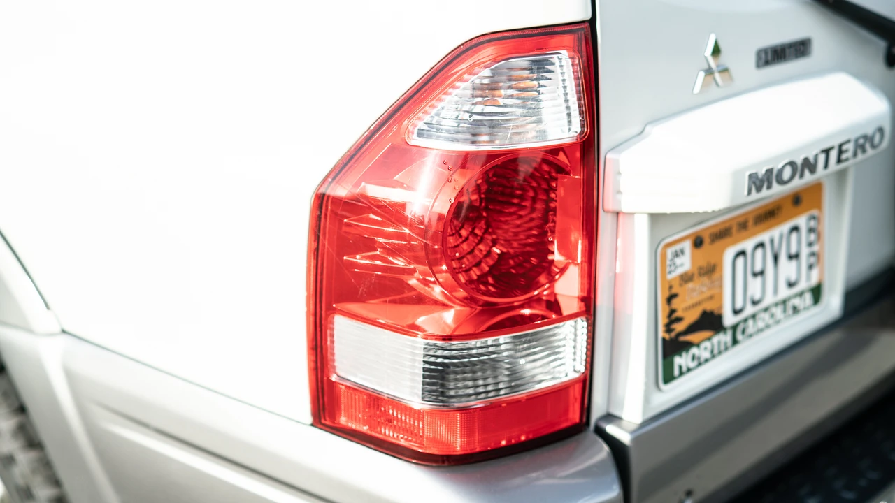2006 Mitsubishi Pajero/Montero 3rd Gen - Image 26 of 31