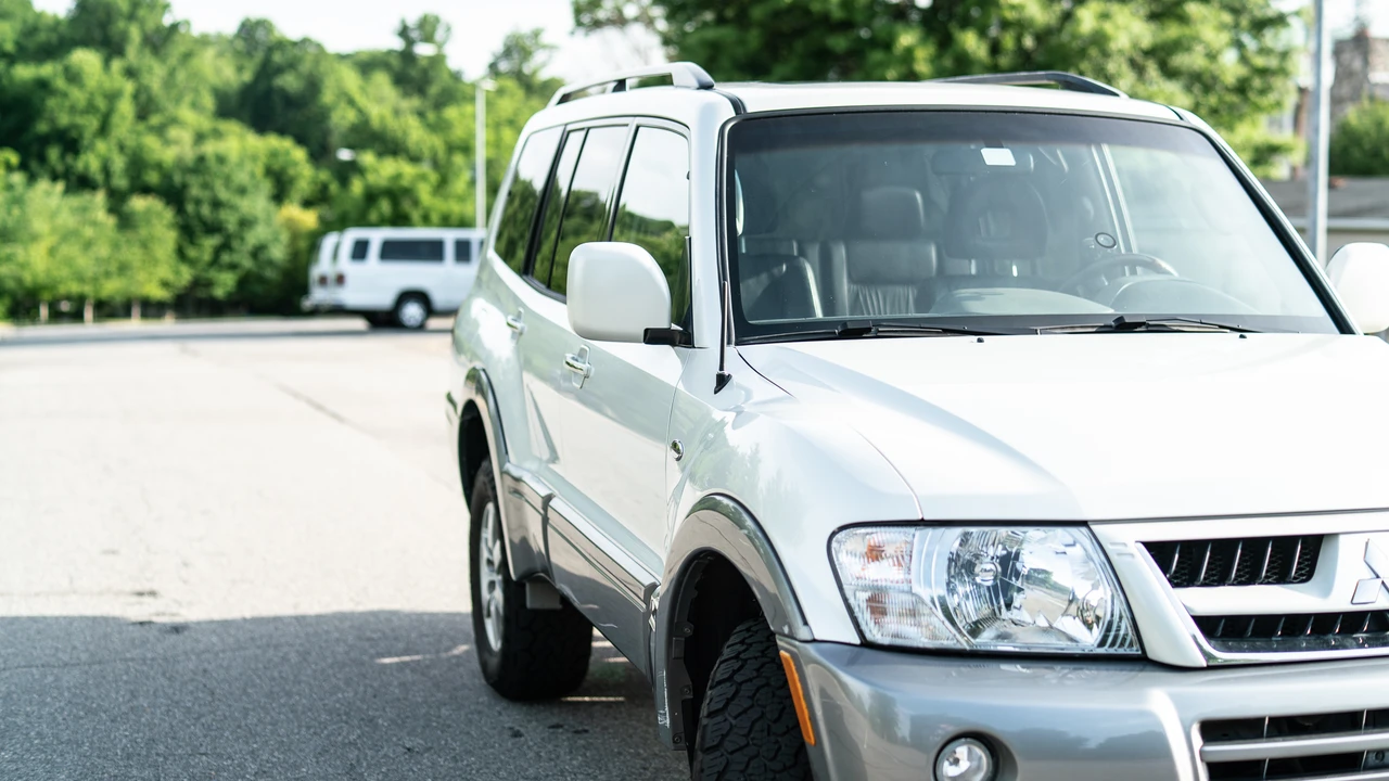2006 Mitsubishi Pajero/Montero 3rd Gen - Image 13 of 31