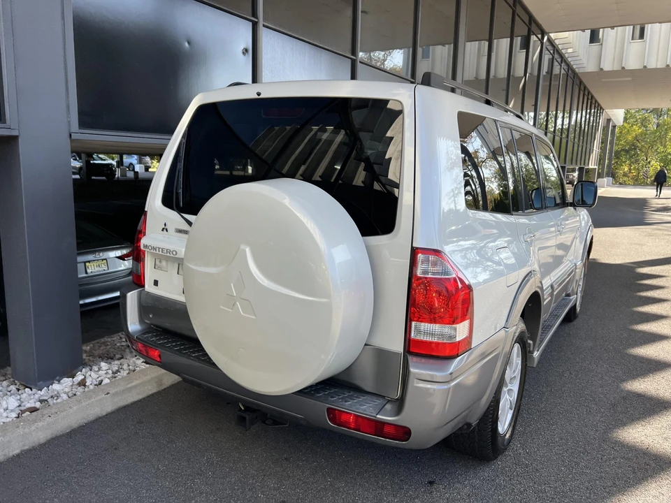 2006 Mitsubishi Pajero/Montero 3rd Gen - Image 14 of 31