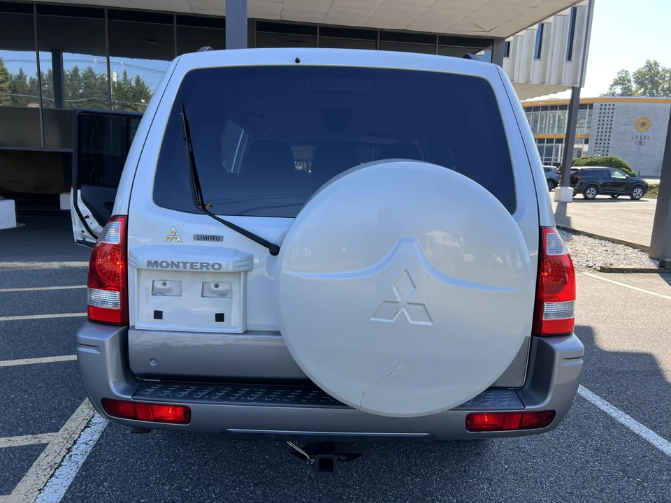 2006 Mitsubishi Pajero/Montero 3rd Gen - Image 13 of 31