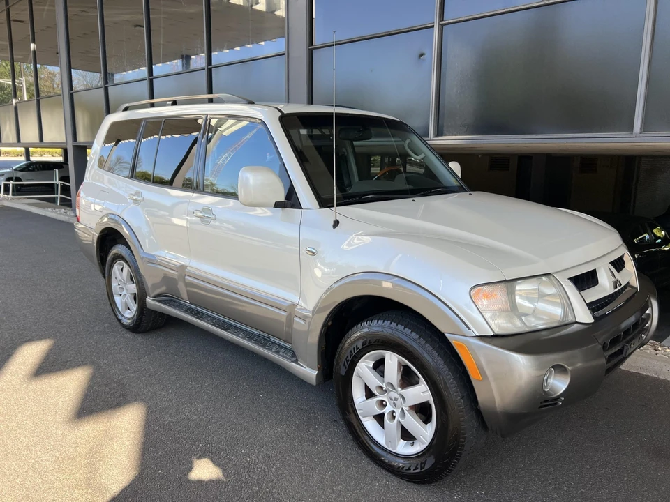 2006 Mitsubishi Pajero/Montero 3rd Gen - Image 23 of 31