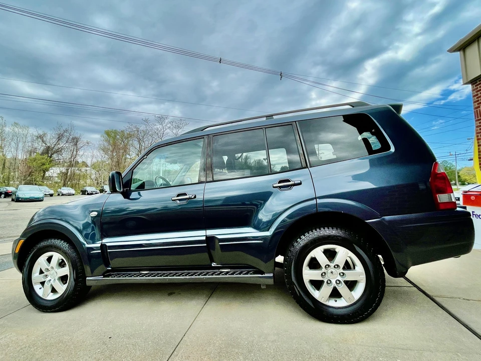 2006 Mitsubishi Pajero/Montero 3rd Gen - Image 10 of 31