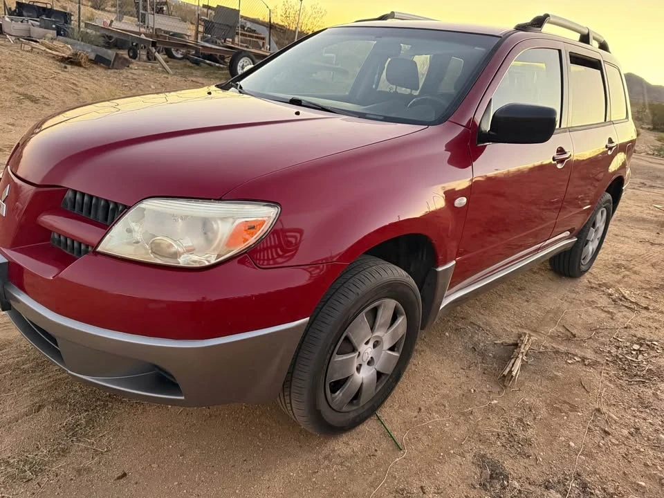 2006 Mitsubishi Outlander - Image 2 of 6