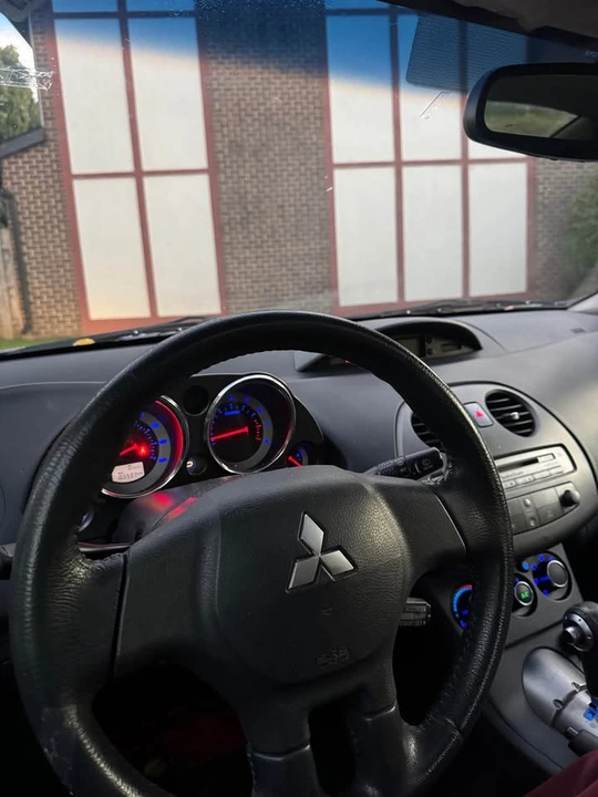2006 Mitsubishi Eclipse 3rd Gen - Image 13 of 14