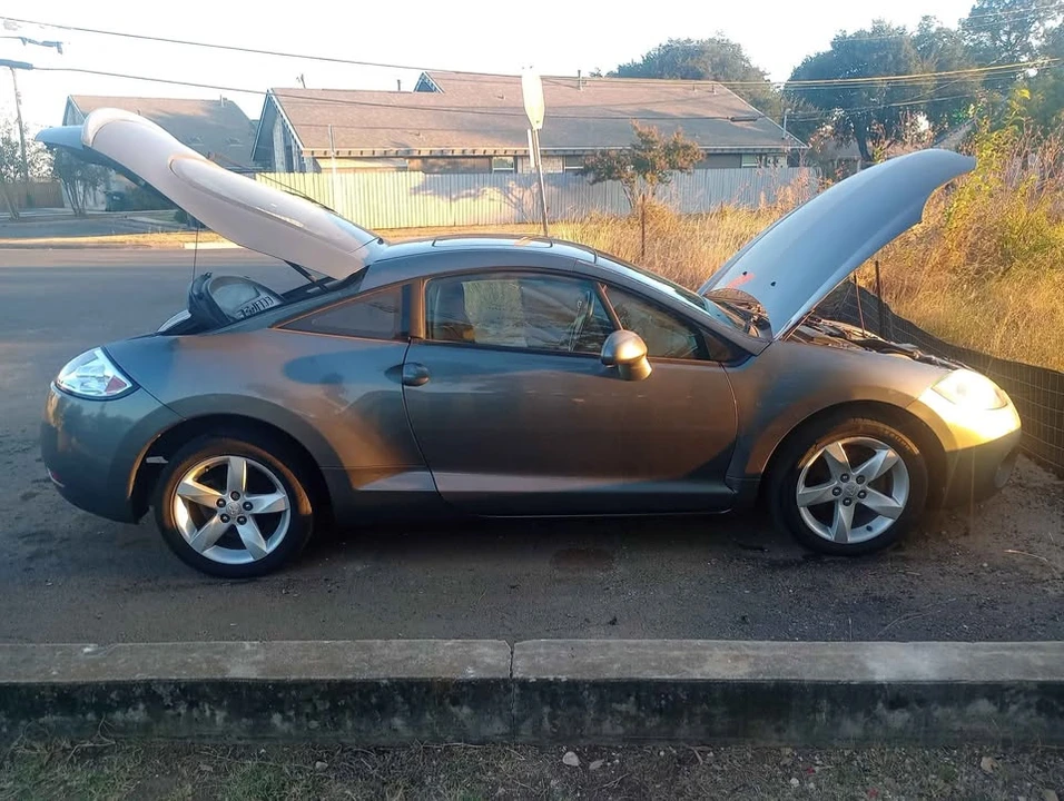 2006 Mitsubishi Eclipse 4th Gen - Image 9 of 10