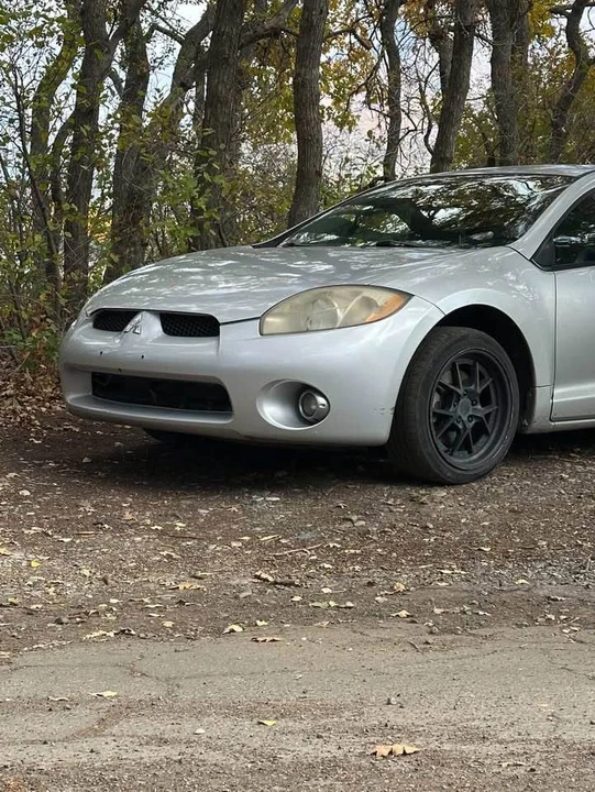 2006 Mitsubishi Eclipse 3rd Gen - Image 3 of 4