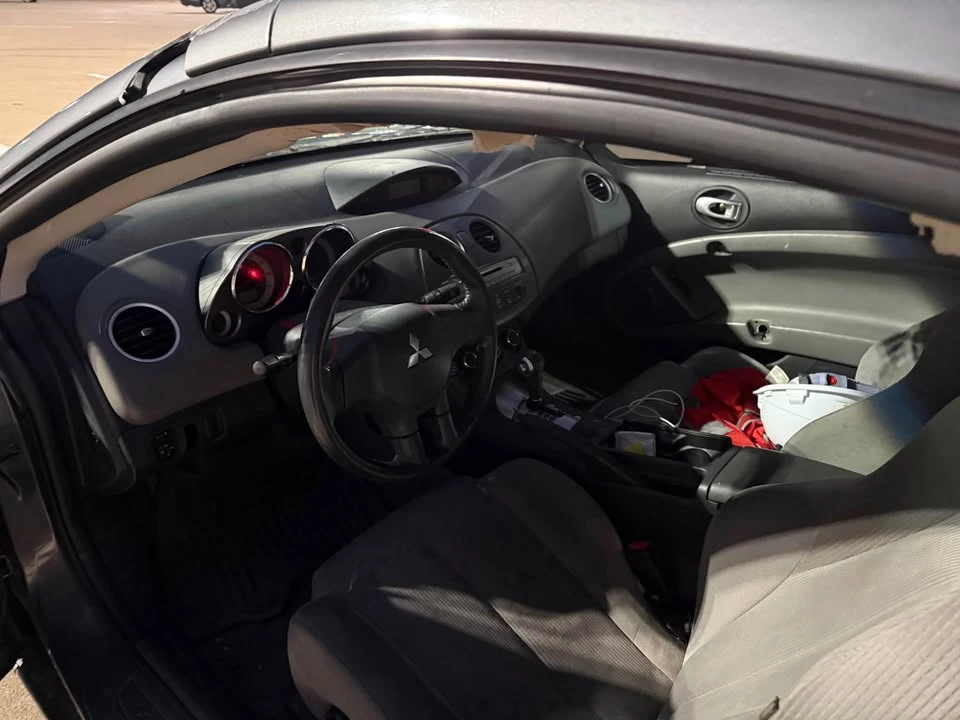 2006 Mitsubishi Eclipse 4th Gen - Image 9 of 10