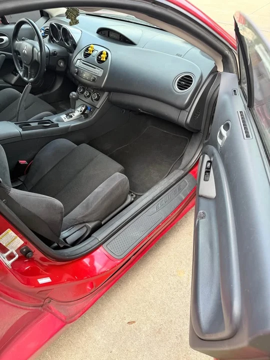 2006 Mitsubishi Eclipse 4th Gen - Image 9 of 11