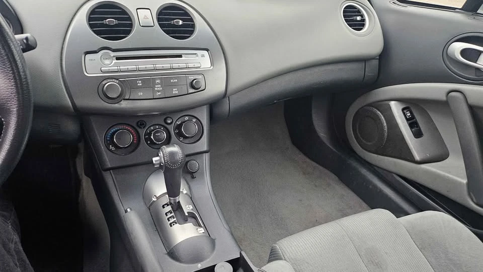 2006 Mitsubishi Eclipse 4th Gen - Image 10 of 12